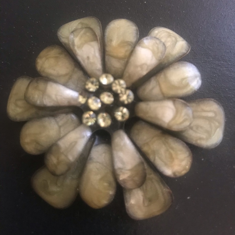 Green Floral Brooch